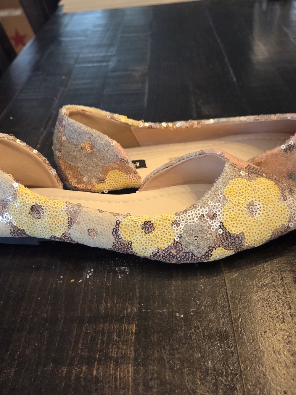 Women's Fashion Sequin Floral Ballet Flats - Yellow & Gray 9